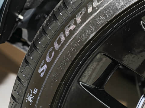 2025�� 400PS Dynamic HSE