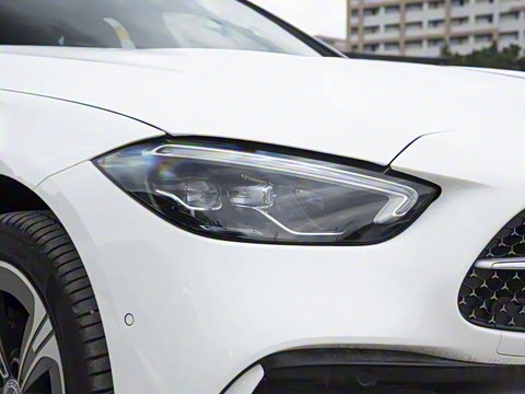 2025�� �Ŀ� C 260 L 4MATIC �˶���