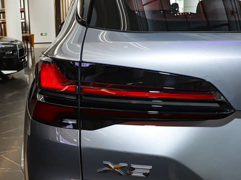 2023�� xDrive 40Li M�˶���װ