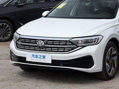 2025�� �Ŀ� 300TSI DSG��Խ��