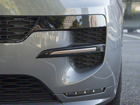 2025�� 400PS Dynamic SE