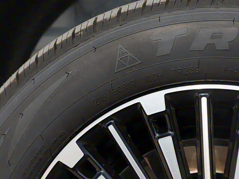 2025�� 401KM ������м�Ӫ�� 9��