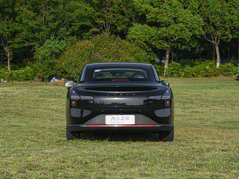 2025�� 600 �������� Max