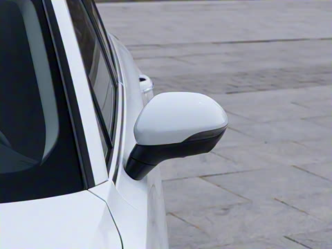 2025�� 2.0T �Զ������