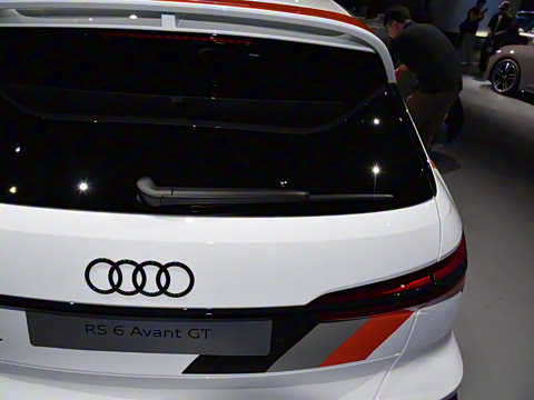 2025�� RS 6 Avant GT