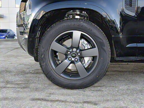 2025�� 110 3.0T P400 X-Dynamic HSE