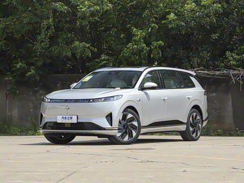 2025�� 210Ultra�Ǽݰ� 6��