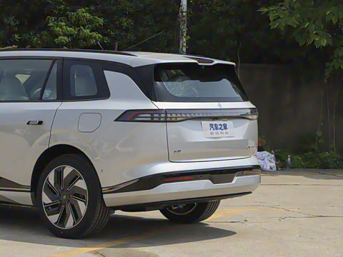 2025�� 210Ultra�Ǽݰ� 6��