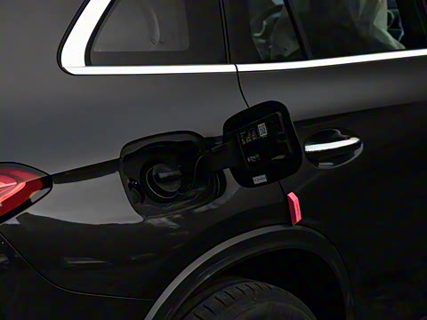 2025�� �Ŀ� GLC 260 L 4MATIC ������