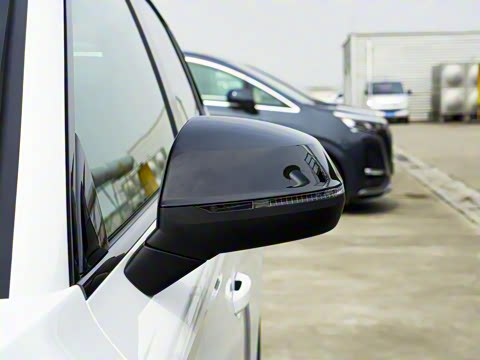 2025�� quattro 45�����ذ� 40 TFSI ������