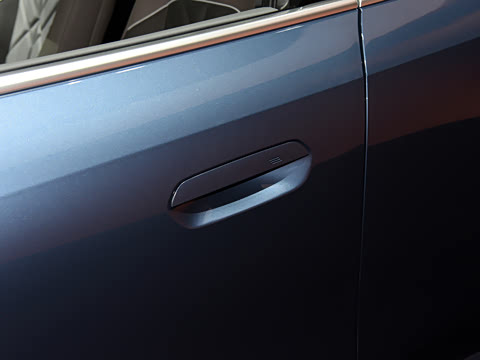 2025�� xDrive30L ������ M�˶���װ