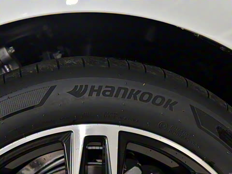 2024�� 525Li M�˶���װ