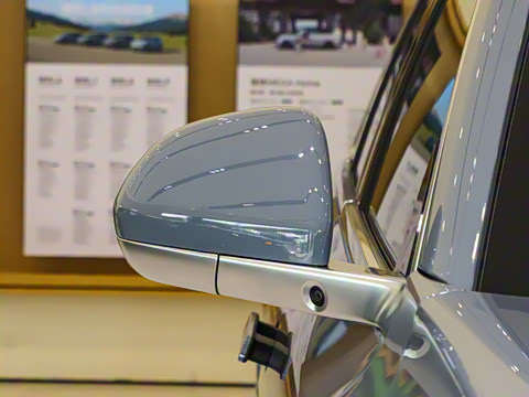 2025�� Ultra ���ܻ��°�