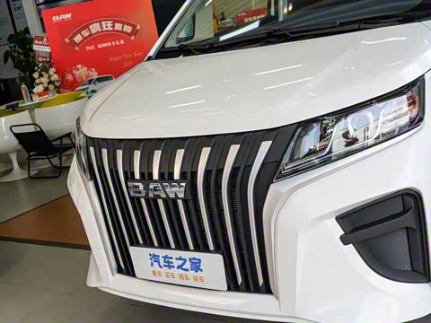 2025�� 2.0L CNG������ 7��