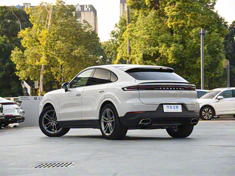 2025�� Cayenne Coup�� 3.0T
