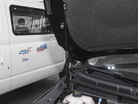 2025�� 2.0T ����������