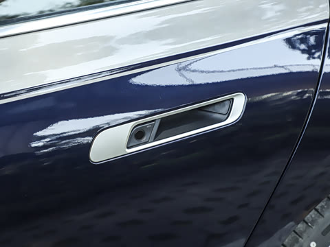 2023�� eDrive50L ����������װ