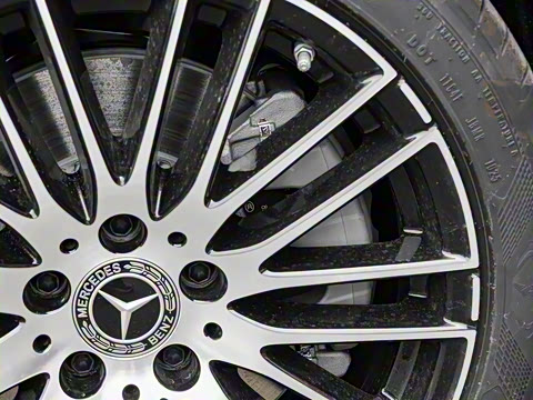 2025�� �Ŀ� C 260 L �˶���