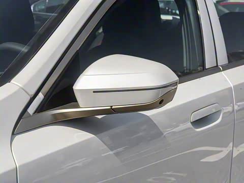 2025�� 530Li ������ ������װ