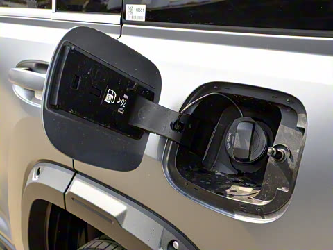 2025�� 2.0T 4WD Pro