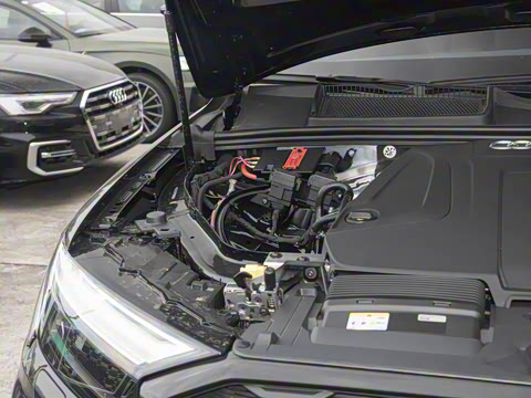 2025�� 45 TFSI quattro S line����ʿ��