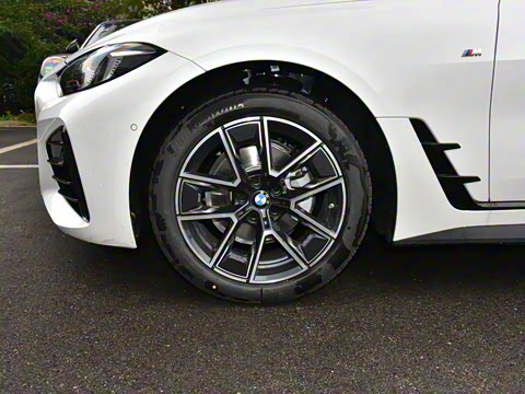 2024�� 425i Gran Coupe M�˶���װ