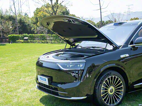 2025�� ���� Ultra�� 53.4kWh 6����