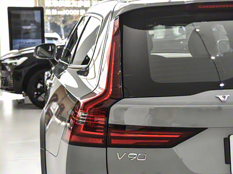 2025�� Cross Country B5 AWD ��Զ��