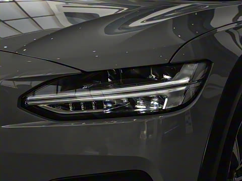 2025�� Cross Country B5 AWD ��Զ��