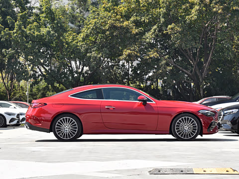 2025�� CLE 300 4MATIC �����ͽ��ܳ�