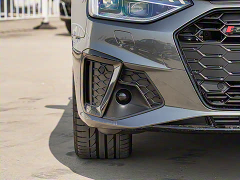 2025�� S4 Avant 3.0TFSI