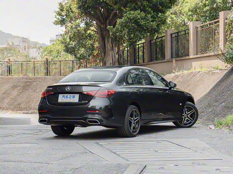 2025�� �Ŀ� C 260 L �ҹ�˶���