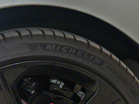 2024�� 2.0T ���Ͱ���������� Shooting Brake