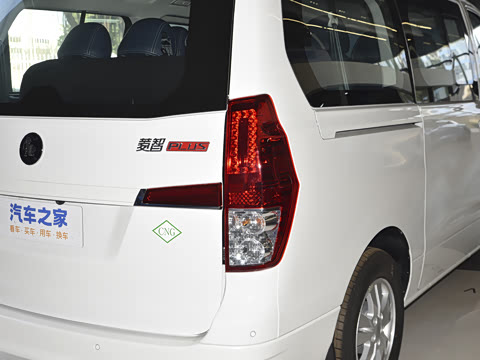 2024�� 2.0L �ֶ�������CNG 9��