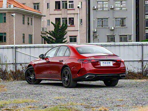 2024�� E 300 ʱ�����˶���