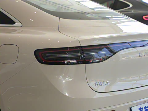 2025�� 705km Pro