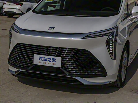 2025�� 2.0T ����������