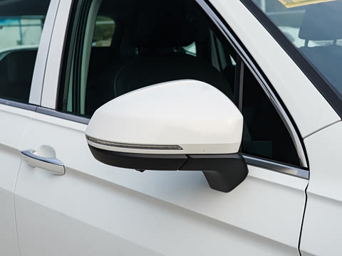 2025�� ���ڿ� 330TSI �Զ�����R-Line��ҫ��