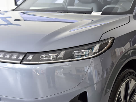 2025�� 636Max���Ȱ� 5��