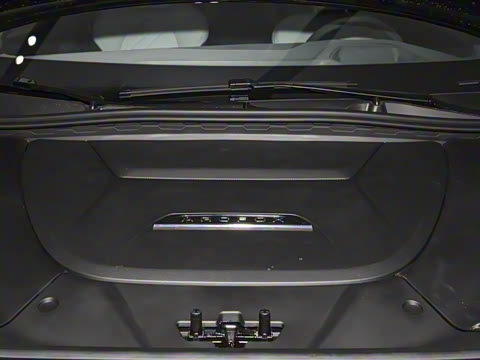 2025�� 735MAX 160kW