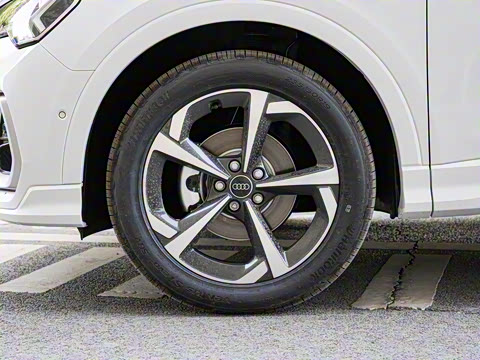 2025�� quattro 45�����ذ� 35TFSI ʱ�ж�����