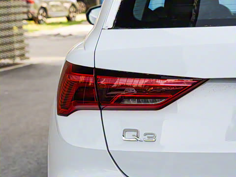 2025�� quattro 45�����ذ� 35TFSI ʱ�ж�����