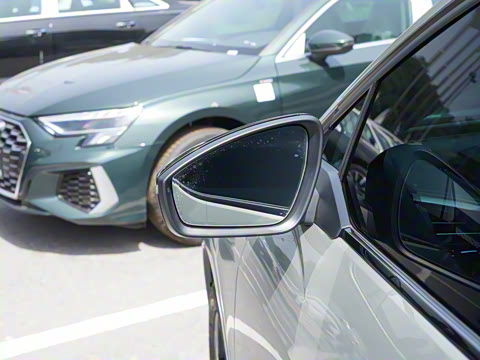 2024�� 50 e-tron quattro ������ҹ��