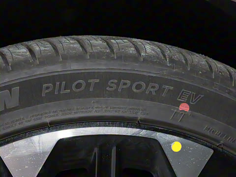 2025�� �����������Ǽݰ� 100kWh