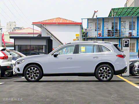 2024�� GLC 260 L 4MATIC ������ 5��