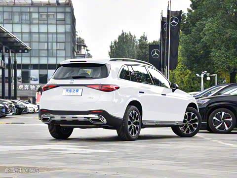 2024��  �Ŀ� GLC 260 L 4MATIC ������ 5��