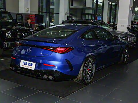 2024�� AMG CLE 53 4MATIC+ ���ܳ�