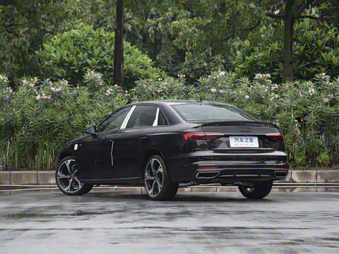 2025�� 200���������� 40 TFSI ���������� B&O ��ҹ��