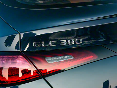 2024�� GLC 300 4MATIC ����SUV