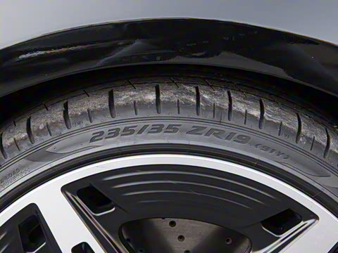 2025�� AMG A 35 4MATIC